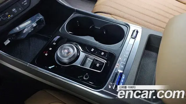 Kia Carnival 2024 — Photo 12/20