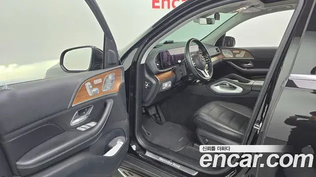 Mercedes-Benz GLE-Class 2020 — Şəkil 17/20
