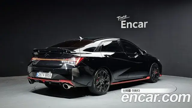 Hyundai The New Avante Hybrid 2022 — Photo 18/20