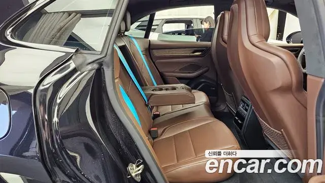 Porsche Macan EV 2025 — Şəkil 2/20