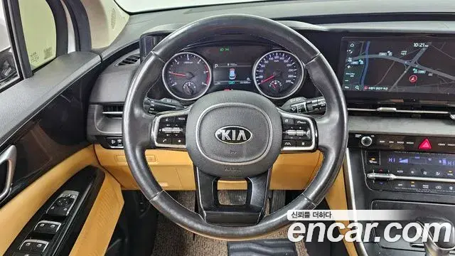 Kia Carnival 2021 — Photo 8/20