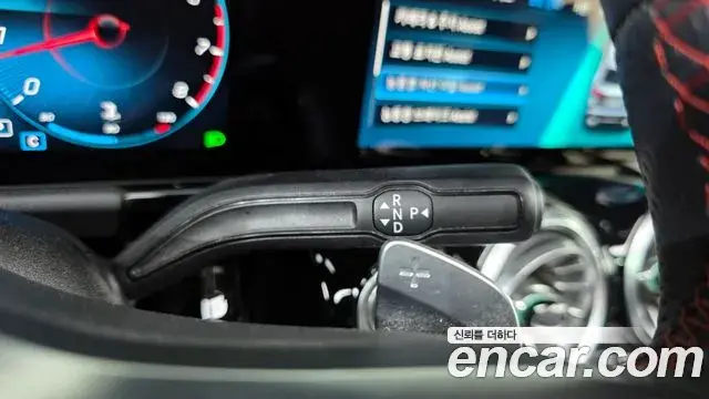 Mercedes-Benz GLA-Class 2022 — Photo 3/20