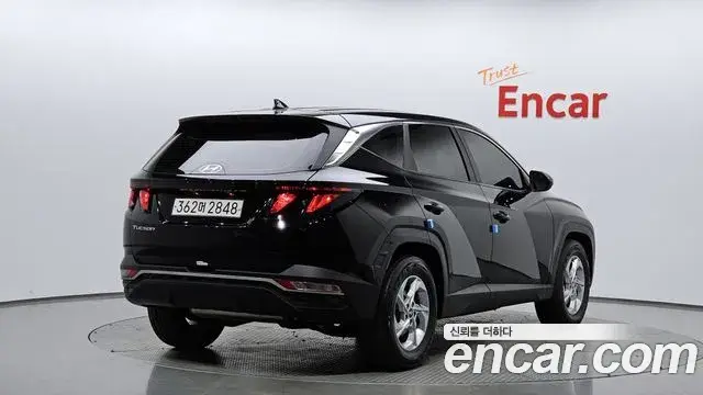Hyundai Tucson Hybrid 2022 — Photo 16/21