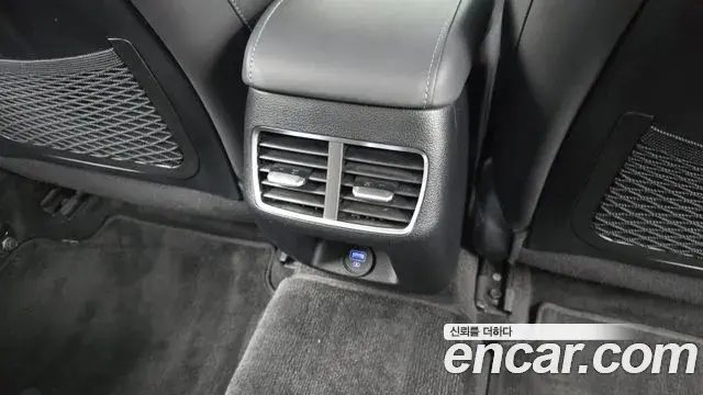 Hyundai Sonata 2022 — Фото 19/20