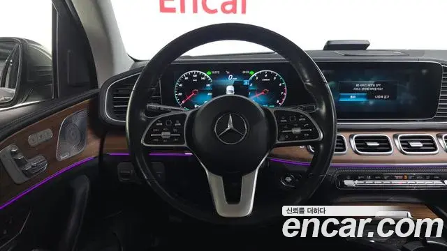 Mercedes-Benz GLE-Class 2019 — Фото 13/20