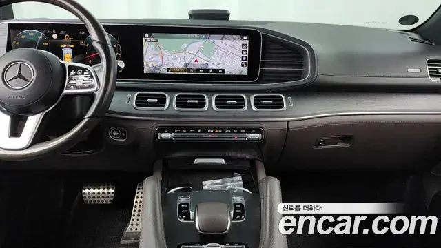 Mercedes-Benz GLS-Class 2021 — Фото 14/20