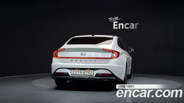 Hyundai Sonata Hybrid 2021 — Şəkil 11/20