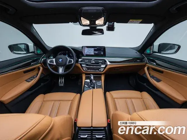 BMW 5 Series 2021 — Şəkil 9/20