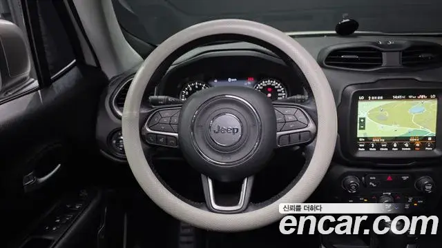 Jeep Renegade 2019 — Photo 1/20