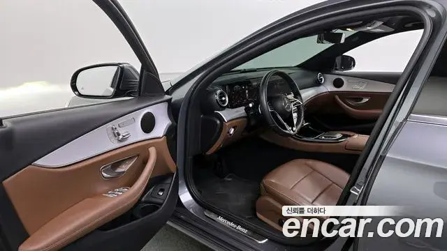 Mercedes-Benz E-Class 2020 — Şəkil 9/20