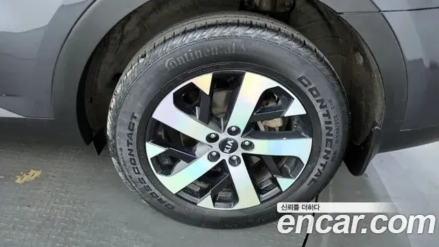 Kia Sorento 2021 — Фото 5/20
