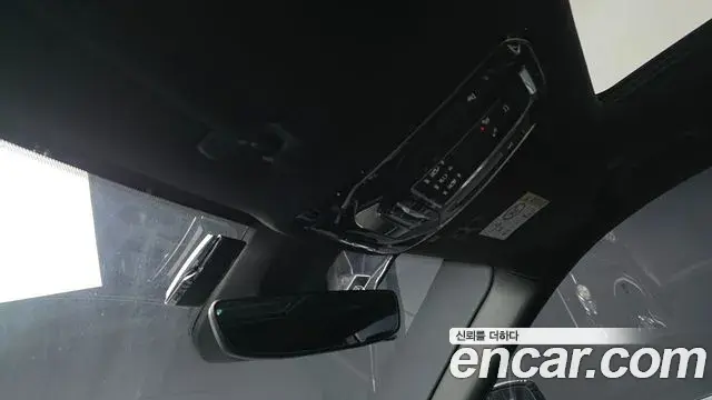 Jeep Grand Cherokee 2022 — ფოტო 13/32