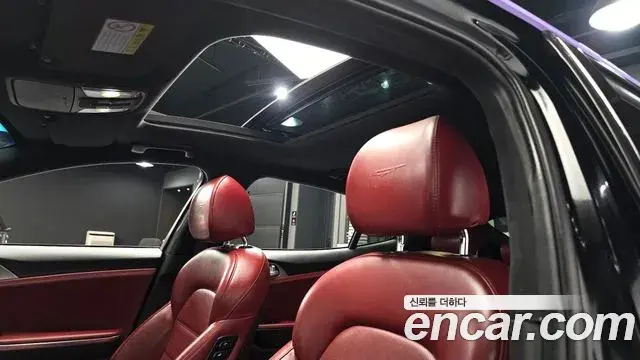 Kia Stinger 2019 — Photo 5/33