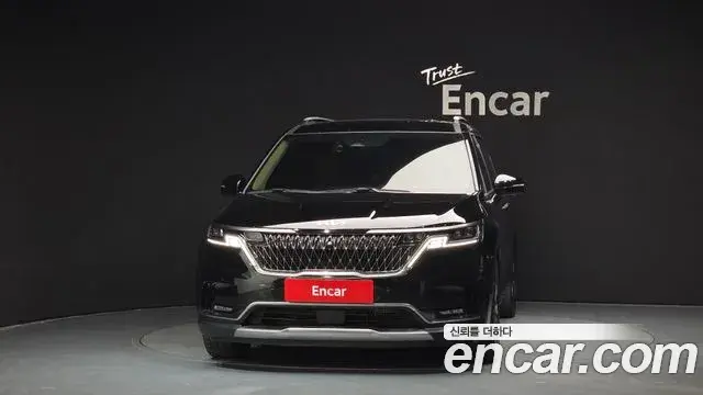 Kia Carnival 2023 — Фото 3/20