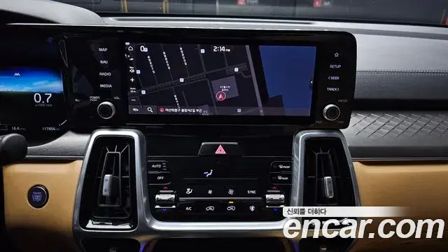 Kia Sorento 2020 — ფოტო 6/20