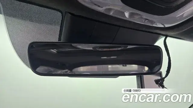 Hyundai The New Avante Hybrid 2021 — Photo 13/20