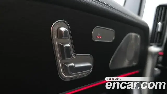 Mercedes-Benz GLE-Class 2022 — Photo 29/35