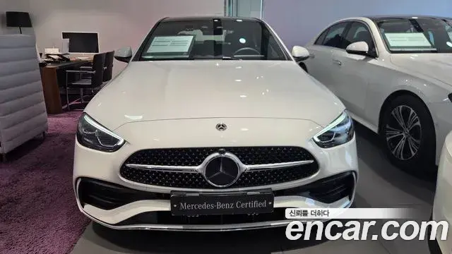 Mercedes-Benz C-Class 2025 — Photo 2/11