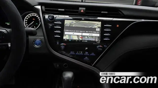 Toyota Camry 2018 — Photo 4/20