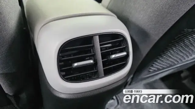 Hyundai The New Avante Hybrid 2020 — ფოტო 6/30