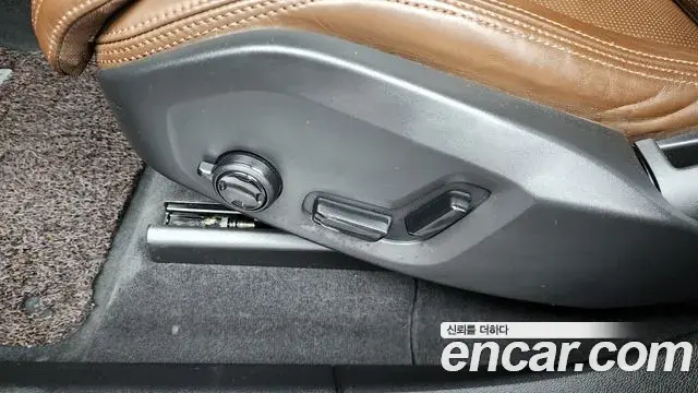 Volvo XC60 2021 — Şəkil 3/35