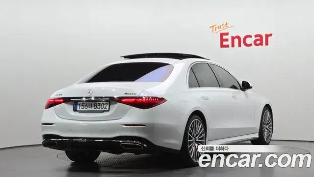 Mercedes-Benz S-Class 2024 — Photo 18/35