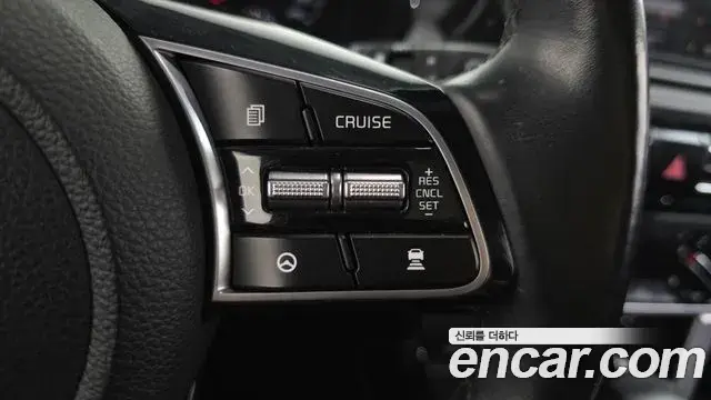 Kia Seltos 2021 — Photo 3/32