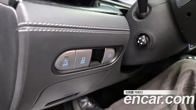 Genesis G90 2022 — ფოტო 11/37