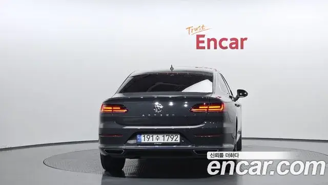 Volkswagen Arteon 2020 — Şəkil 15/31