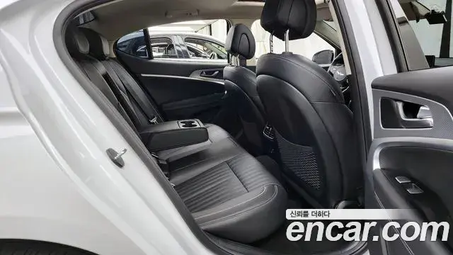 Genesis G70 2022 — Şəkil 20/20