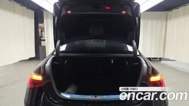 Mercedes-Benz S-Class 2021 — Photo 20/20