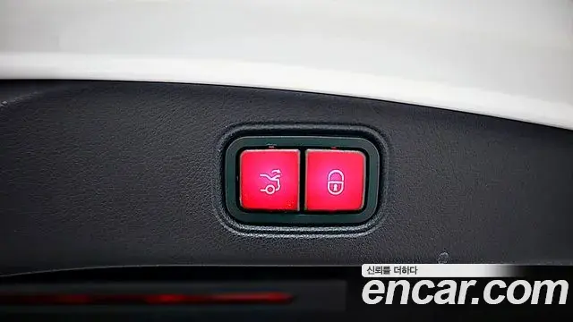 Mercedes-Benz E-Class 2021 — ფოტო 6/20