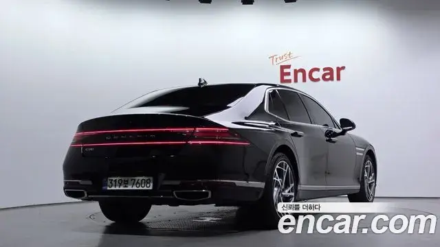 Genesis G90 2023 — ფოტო 10/30