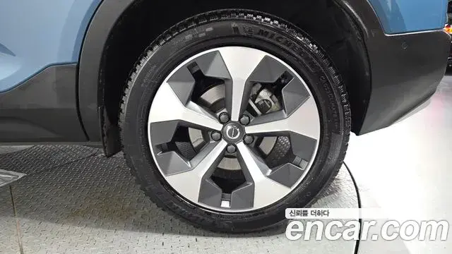 Volvo XC40 2022 — ფოტო 33/33