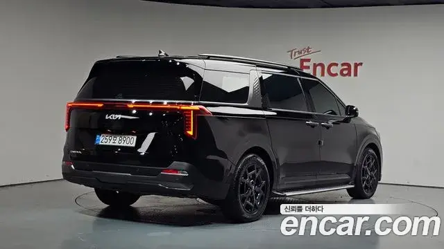 Kia Carnival 2024 — ფოტო 31/36