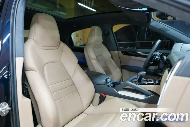 Porsche Cayenne 2021 — Photo 5/20