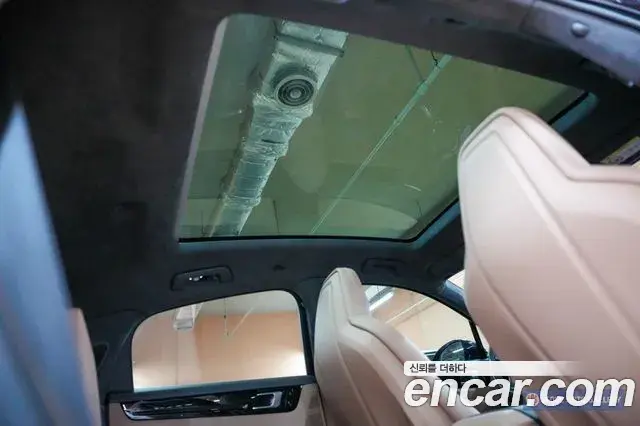 Porsche Cayenne 2021 — Photo 7/20
