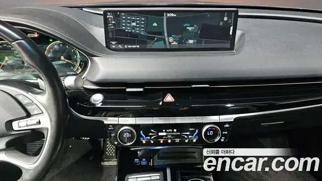 Genesis G80 2021 — ფოტო 17/32