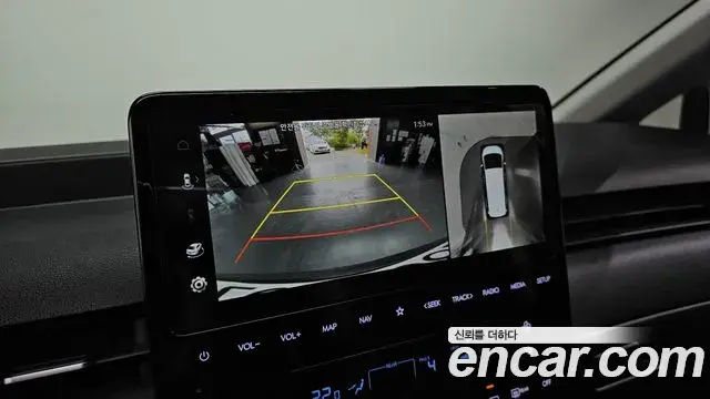Hyundai Staria 2025 — Photo 15/20