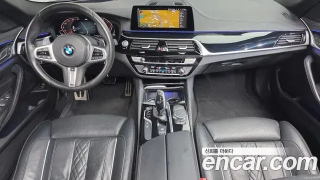 BMW 5 Series 2019 — ფოტო 2/20