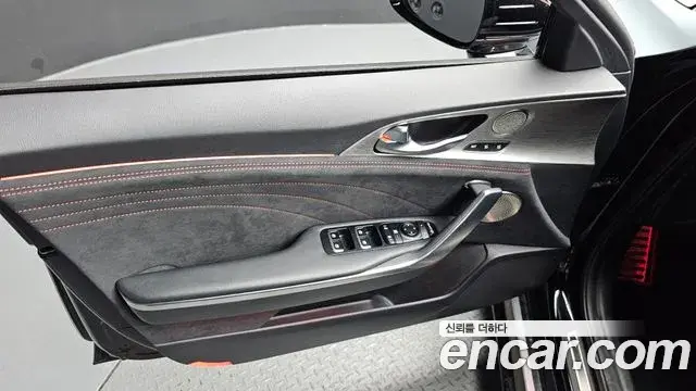 Kia Stinger Meister 2022 — Photo 27/37