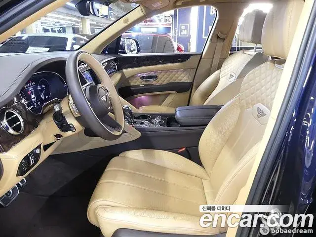 Bentley Bentayga 2022 — Şəkil 19/20