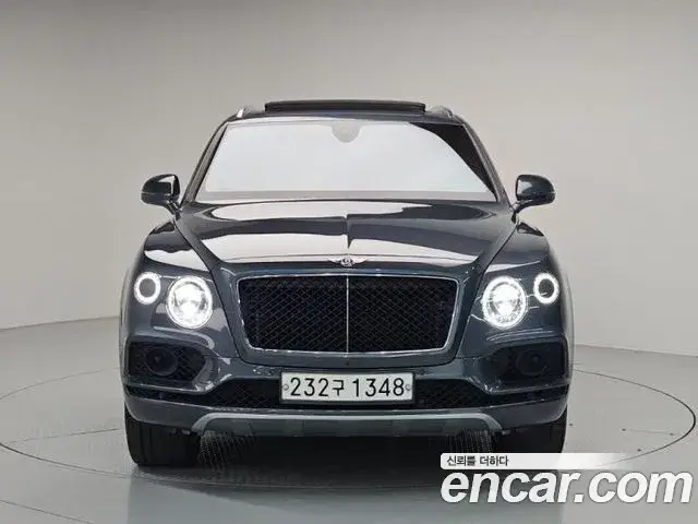 Bentley Bentayga, 2019