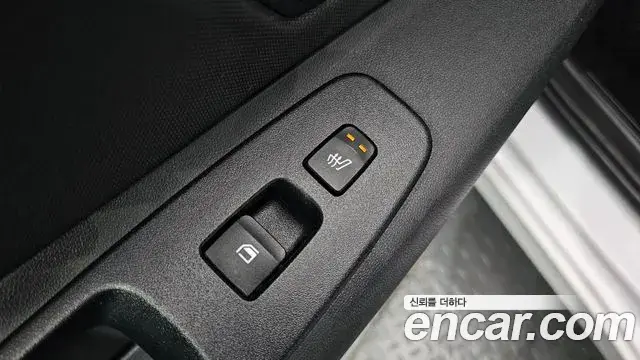 Hyundai The New Avante Hybrid 2020 — Photo 4/20