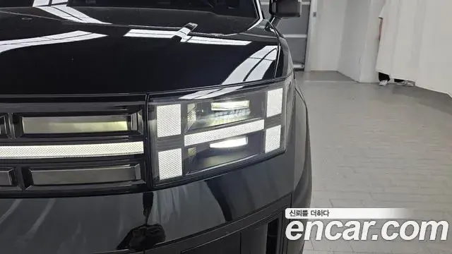 Hyundai Santa Fe 2025 — Photo 29/33
