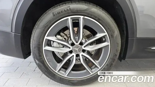Mercedes-Benz GLB-Class 2025 — Şəkil 2/30