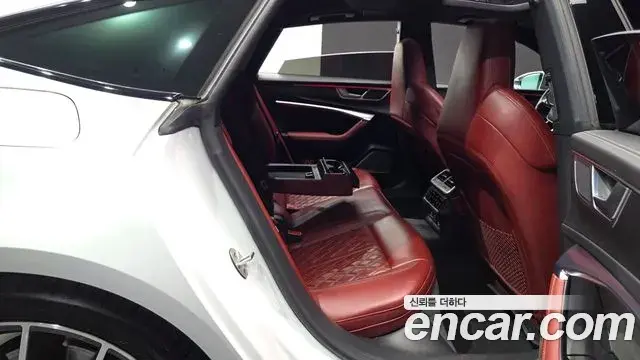 Audi A7 2021 — ფოტო 11/20