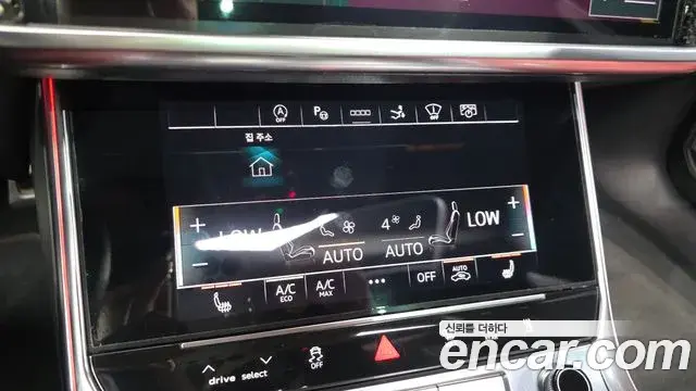 Audi A7 2021 — ფოტო 18/20