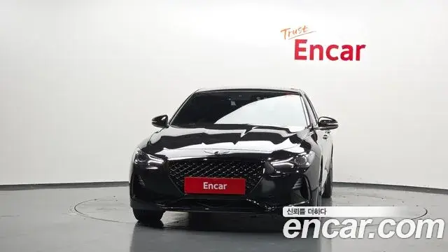 Genesis G70 2019 — Photo 2/19