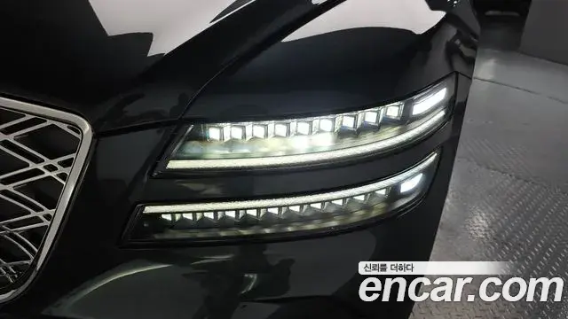 Genesis G80 2025 — Photo 22/34